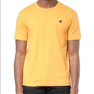 ❣️SOLD COMME DES GARCONS PLAY COLOUR SERIES LITTLE BLACK HEART GOLD TEE